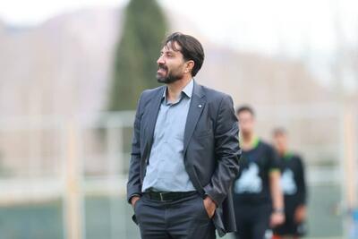 انتقاد سرمربی سپاهان ب از تغییرات قوانین فوتبال ایران در میانه فصل لیگ ۳