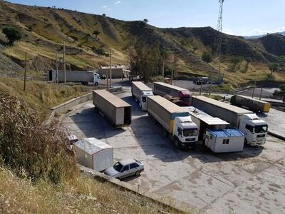 صف کامیون‌ها پشت مرز اقلیم کردستان