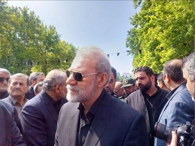 روزنامه دانشگاه آزاد: معتدلین در انتخابات ریاست جمهوری چهاردهم، حامی لاریجانی خواهند بود