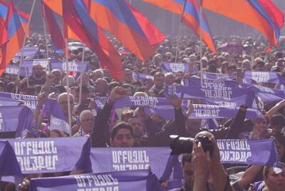 تظاهرات اعتراضی در ایروان برای واگذاری روستا‌ها به باکو