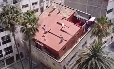 (ویدئو) لحظه ریزش یک ساختمان مسکونی در کازابلانکا