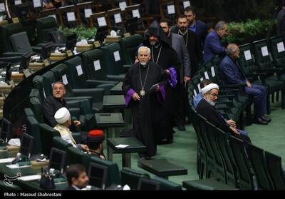رهبر انقلاب: هر یک از نمایندگان مجلس، نماینده‌ی همه‌ی ملّت ایران است