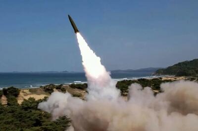 کره‌شمالی یک موشک بالستیک آزمایش کرد