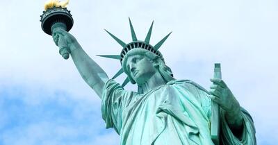 نحوه عجیب ساخت مجسمه آزادی آمریکا و نصب آن +فیلم