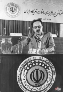 عکس/ خرداد ۵۹؛ نماینده بنی صدر در کنفرانس ضد آمریکایی