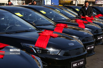 خبر خوش برای رانندگان تاکسی | تنها با ۳۰۰ میلیون تاکسی برقی بخرید