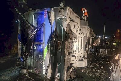 برخورد مرگبار قطار و اتوبوس در یک بزرگراه در پرو