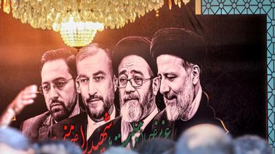 وابسته‌های نظامی خارجی مقیم تهران به شهید «آیت‌الله رئیسی» احترام کردند
