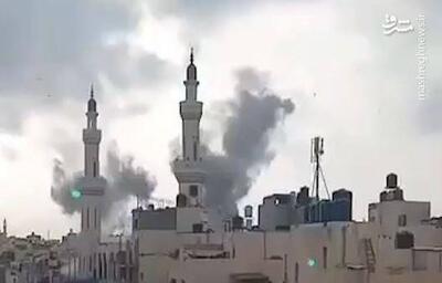 فیلم/ حمله توپخانه ای ارتش رژیم صهیونیستی به مسجد طیبه در رفح