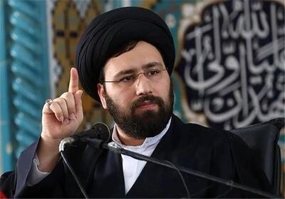 سید علی خمینی: زیر قبه امام حسین برای رهبری دعا میکنم