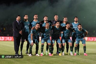 بازیکن شمس آذر پاداش استقلال به این تیم را تکذیب کرد