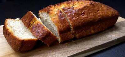 طرز تهیه خوشمزه ترین رول کیک موزی برای عصرانه+ فیلم / آموزش پخت نان موزی با مواد ساده