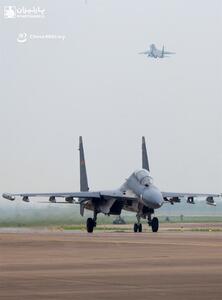 تصاویر | جنگنده‎های سوخو-۳۰ نیروی هوایی چین - عصر خبر