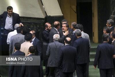 تصاویری از درگیری‌های امروز نمایندگان مجلس