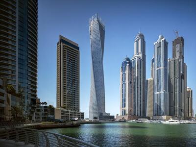 معماری خلاقانه؛ کایان یه برج مارپیچ 75 طبقه توی دبی هست که از وسط پیچ خوردگی داره