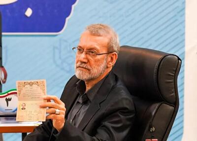 شعار انتخاباتی علی لاریجانی؛ ملت قوی، دولت زمینه‌ساز/ تصویر