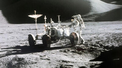 توطئه‌پردازان: «فرود ناسا بر ماه ساختگی است، ماه‌نورد در آپولو جا نمی‌شد»؛ حقیقت چیست؟