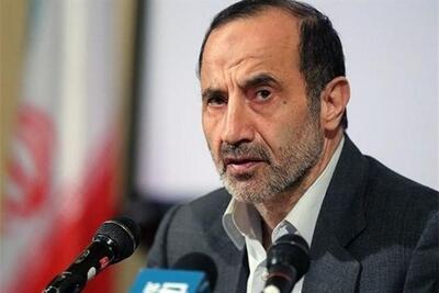 محمد خوش چهره، برای ثبت نام در انتخابات ریاست جمهور وارد وزارت کشور شد+فیلم
