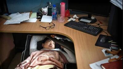 اکونومیست: طغیان جوانان چینی علیه ساعت‌های کار طولانی
