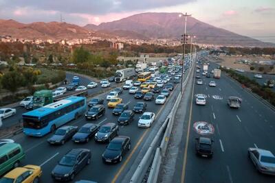 ترافیک سنگین صبحگاهی در آزادراه تهران-کرج-قزوین/ رانندگان احتیاط کنند
