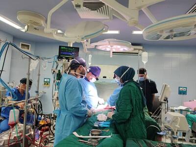 دو عمل جراحی قلب برای دو نفر از بیماران؛ در مرکز جراحی قلب شهید بروجردی بیمارستان توحید سنندج