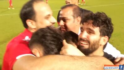 و اشک هایی که پایان ندارد؛ فولاد ماندنی شد... - پارس فوتبال | خبرگزاری فوتبال ایران | ParsFootball