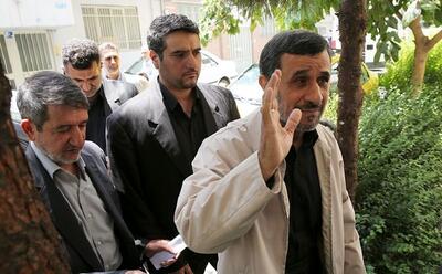 احمدی نژاد: آمده‌ام تا فرمان ملتی نجیب و بیدار را گردن بگذارم