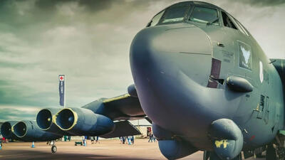 بمب افکن قدیمی نیروی هوایی آمریکا با موتور رولزرویس به‌روز می‌‌شود | مجله پدال