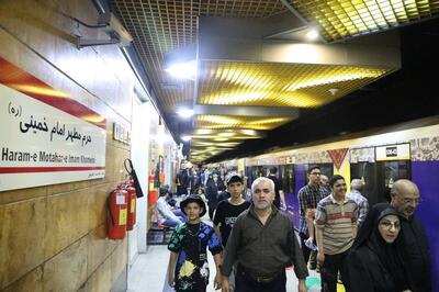 تشریح خدمات متروی تهران در روز‌های ۱۳ و ۱۴ خرداد/ از سرویس‌دهی شبانه تا افزایش حرکت قطار‌ها در خط یک مترو