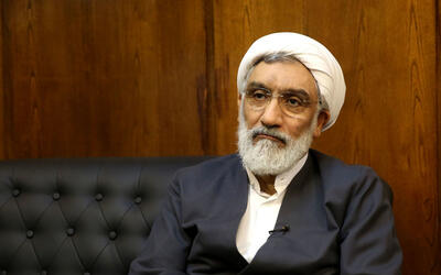ثبت نام وزیر مشترک احمدی نژاد و روحانی در انتخابات+ فیلم