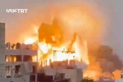 (ویدئو) لحظه اصابت موشک اسرائیلی به ساختمان مسکونی در غزه