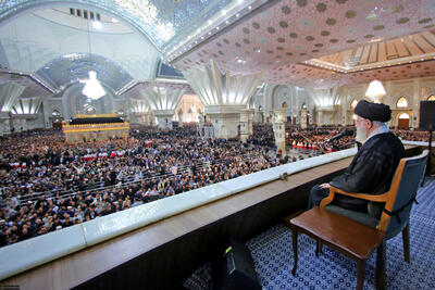 ۸ هزار نفر از قمی ها در مراسم ارتحال امام حضور یافتند