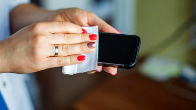 هر چند وقت یک‌بار باید تلفن همراه را تمیز کرد؟
