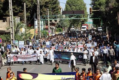 برگزاری راهپیمایی بزرگداشت قیام ۱۵ خرداد در شهر‌های مختلف (فیلم)