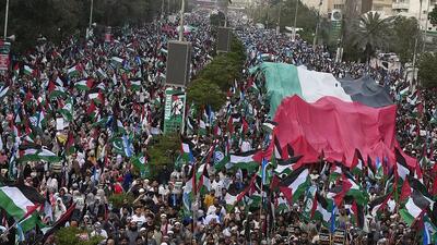 ویدیوها. پاکستانی‌ها برای نشان دادن همبستگی با فلسطینیان در کراچی تظاهرات کردند