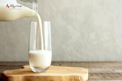 ۸ راز شگفت‌انگیز که با نوشیدن روزانه یک لیوان شیر کشف خواهید کرد
