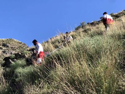 نجات سه گردشگر گرفتار در ارتفاعات شهرستان طالقان