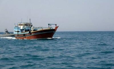 توقیف یک فروند شناور حامل سوخت قاچاق در آب‌های خلیج فارس
