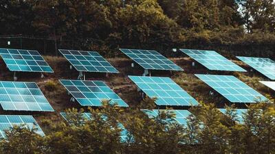 تبدیل گورستان به مزرعه خورشیدی