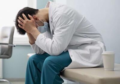 افزایش ۳ تا ۵ برابری خودکشی در جامعه پزشکی؛ چه عواملی پزشکان را به خودکشی وا می‌دارد؟ | اقتصاد24