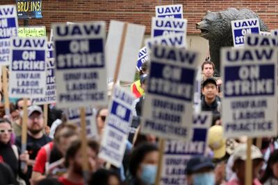 تداوم اعتصاب کارکنان دانشگاه‌های کالیفرنیا | پایگاه خبری تحلیلی انصاف نیوز