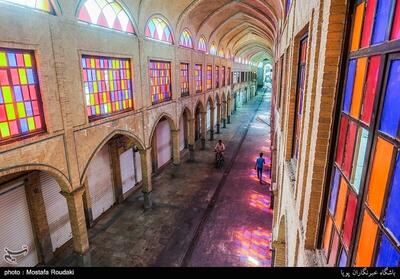 ساختمان اولین کلانتری تهران در محاصره پوشاک مردانه