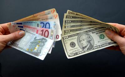 نرخ ارز در بازارهای مختلف 17 خرداد / دلار و یورو گران شد