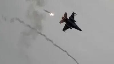 جنگنده Su-30MKI نیروی هوایی هند در ماهاراشترا هند سقوط کرد