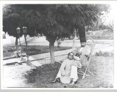 جنجال انتشار ۳۲۰۰ عکس از دوره قاجار ایران