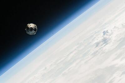 فضاپیمای استارلاینر با وجود نقص فنی با ایستگاه فضایی پهلو گرفت - زومیت