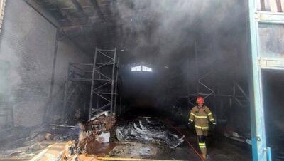 آتش سوزی گسترده ۳ سوله در حاشیه تهران