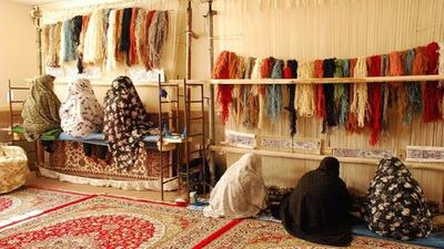  توانمندسازی زنان سرپرست خانوار در دولت شهید جمهور