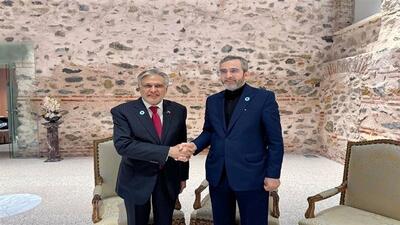باقری با وزیر خارجه پاکستان دیدار کرد