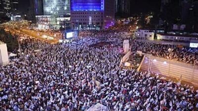 همه علیه نتانیاهو ؛ هزاران نفر به خیابان های تل‌آویو آمدند
